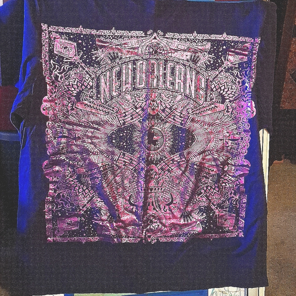 *Rare New Orleans Hornets Adidas Mens 2xl, Purple "Leaf" Style print design.